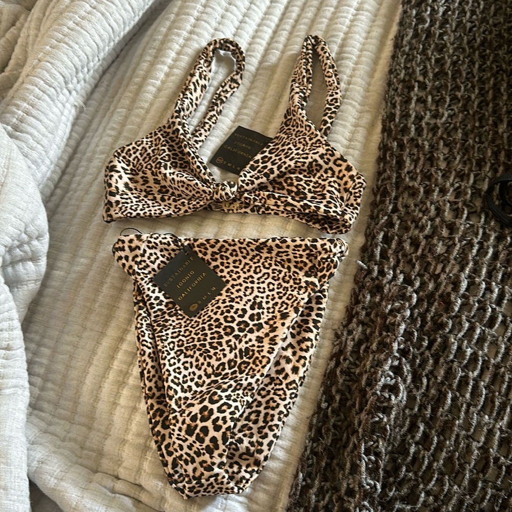 Skatie swim